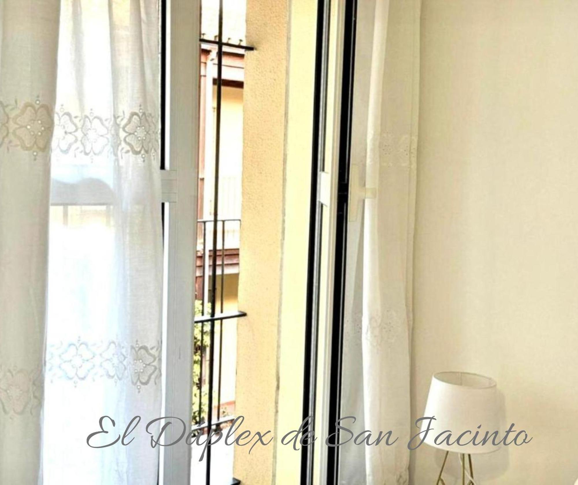 El Duplex De San Jacinto Appartement Sevilla Buitenkant foto