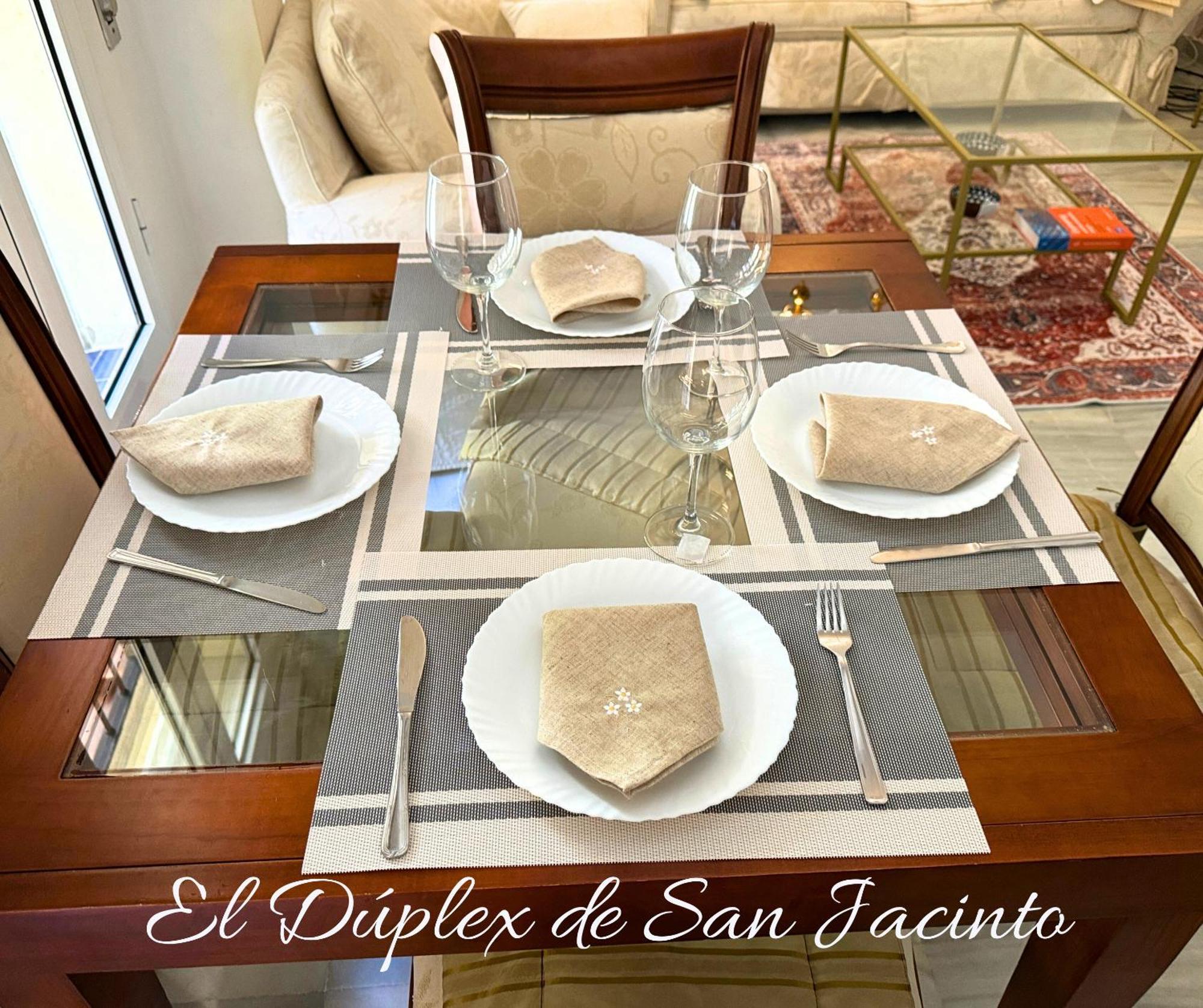 El Duplex De San Jacinto Appartement Sevilla Buitenkant foto