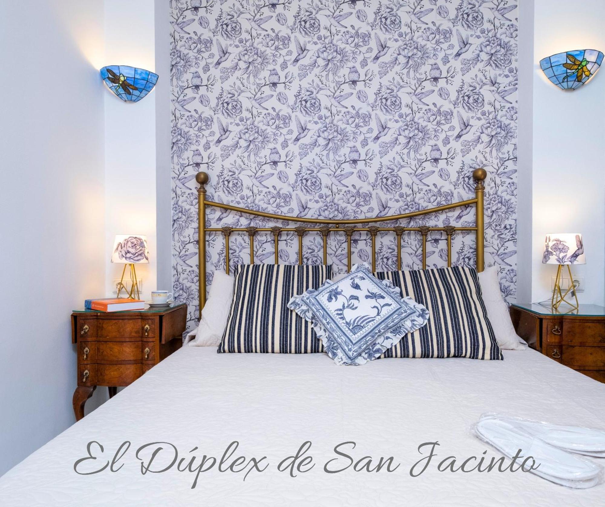 El Duplex De San Jacinto Appartement Sevilla Buitenkant foto
