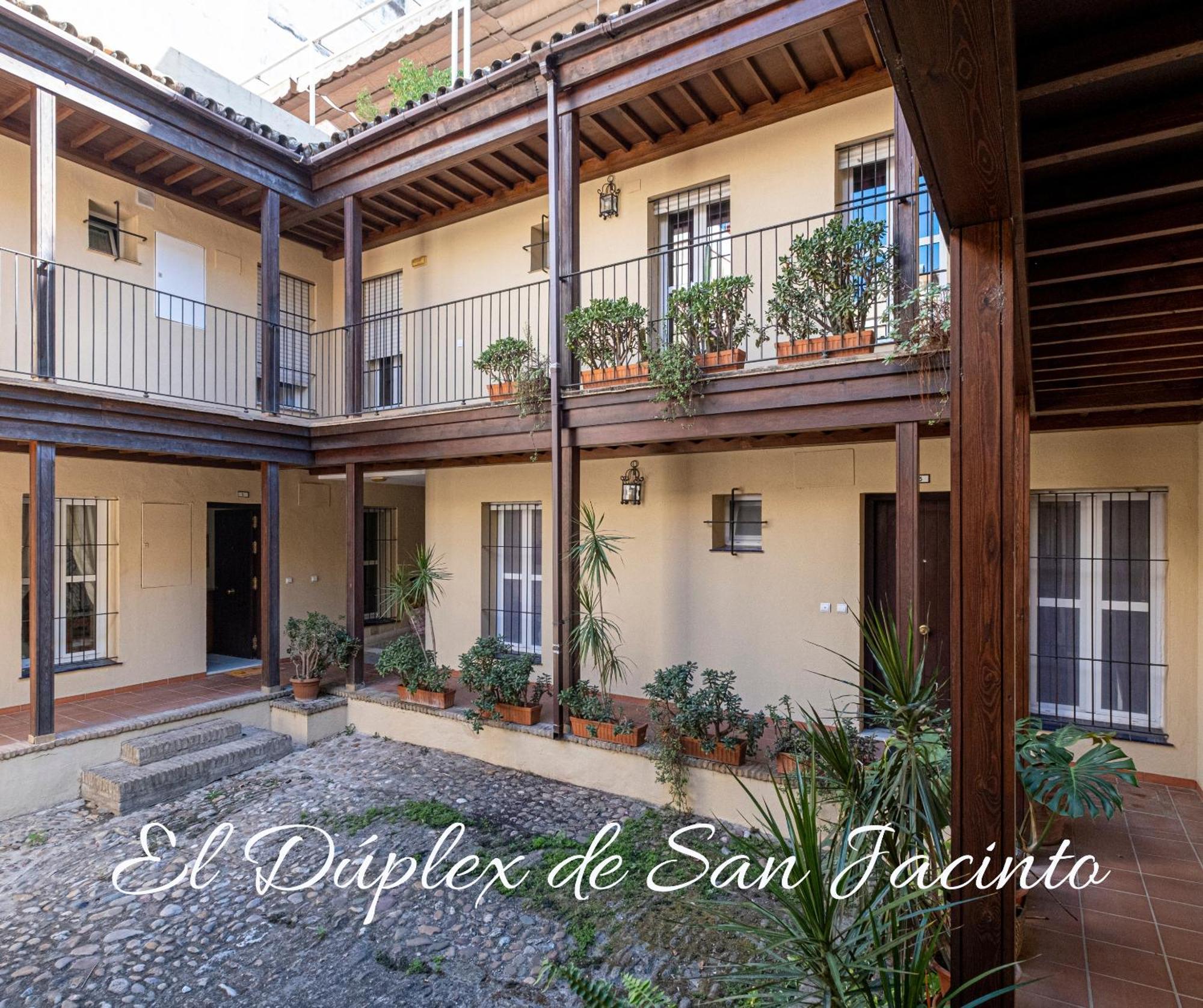 El Duplex De San Jacinto Appartement Sevilla Buitenkant foto